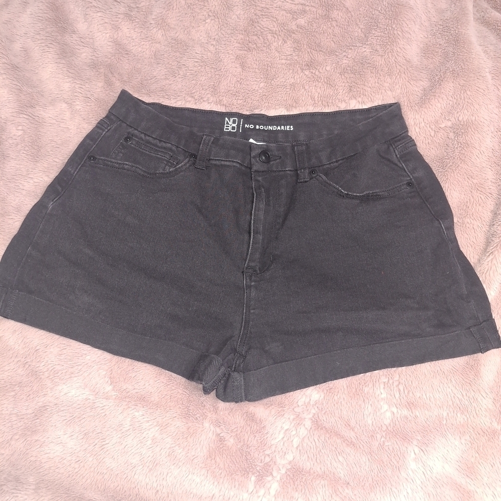 Black Jean Shorts- Juniors Sz 15